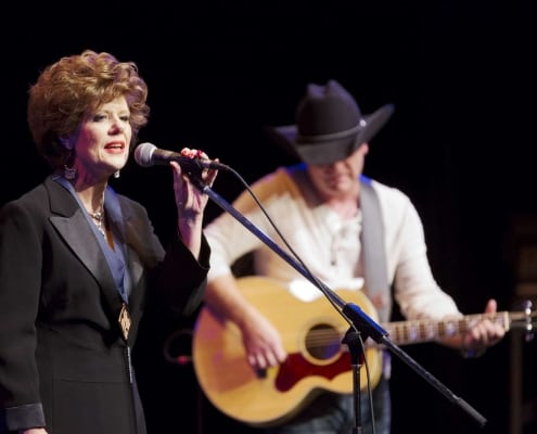 marie-bottrell-on-stage-ccma-awards